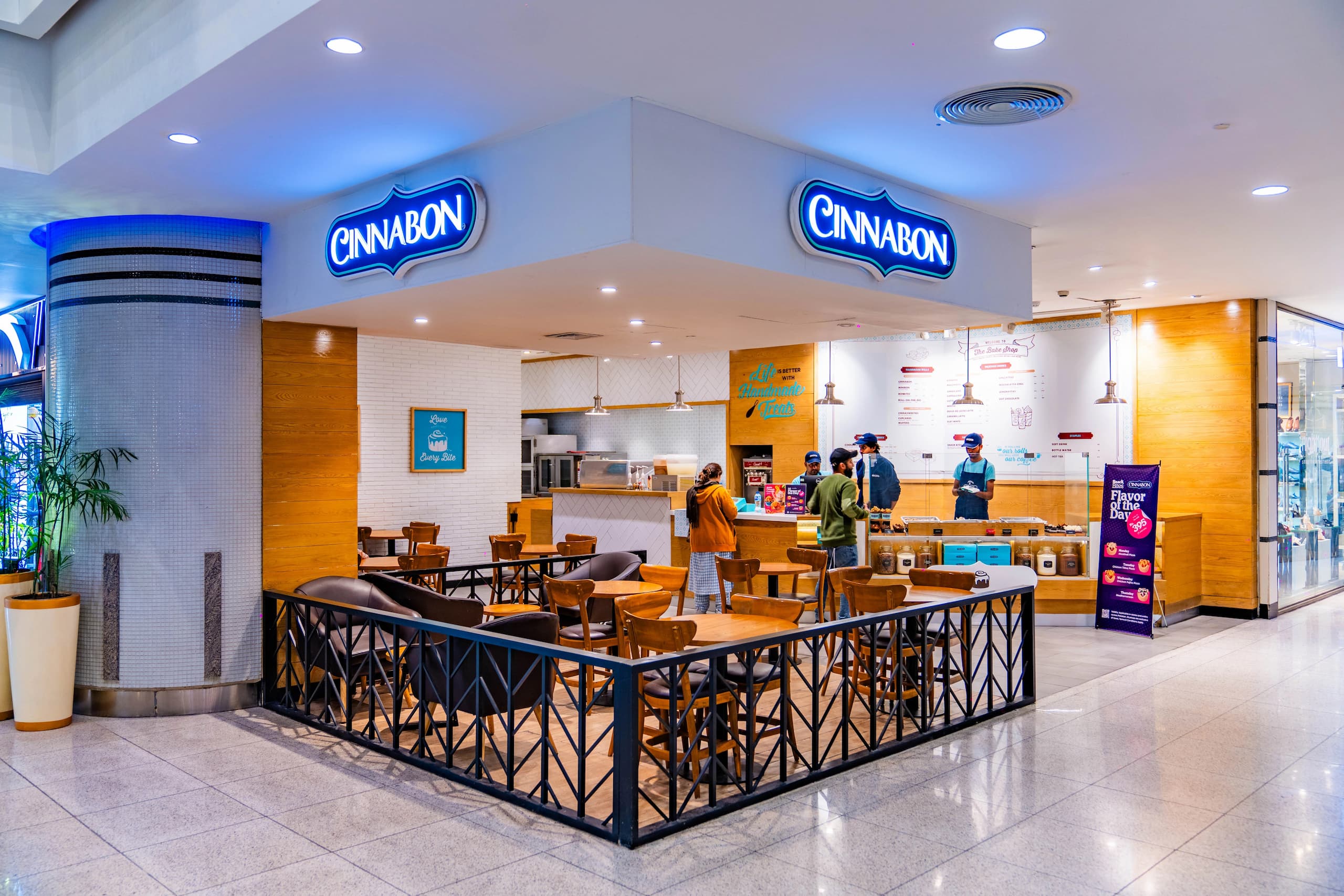 Cinnabon